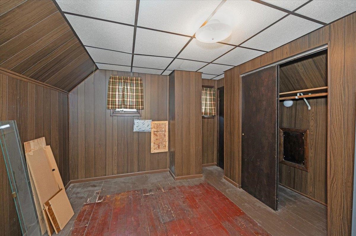 2302 Banks Avenue Superior, WI 54880 - Photo 14 of 16