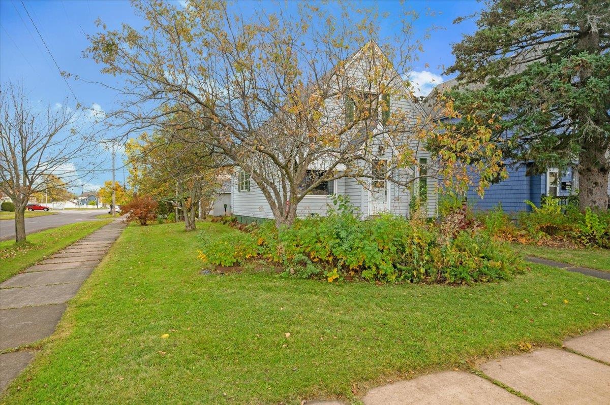 2302 Banks Avenue Superior, WI 54880 - Photo 15 of 16