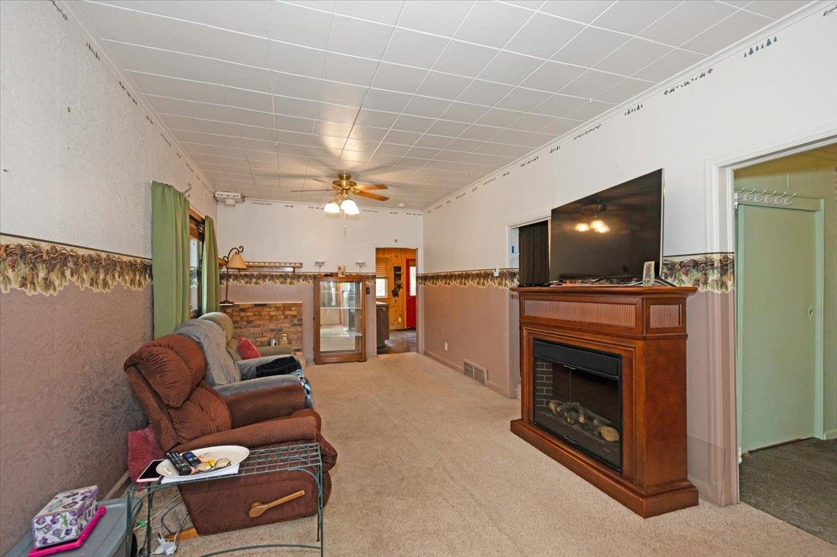 2302 Banks Avenue Superior, WI 54880 - Photo 6 of 16