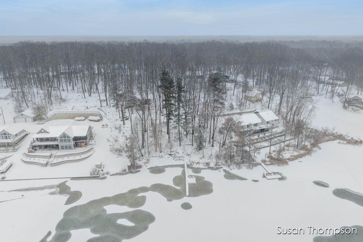 371 Burgess Lake Road Greenville, MI 48838 - Photo 8 of 16 IMG_1006