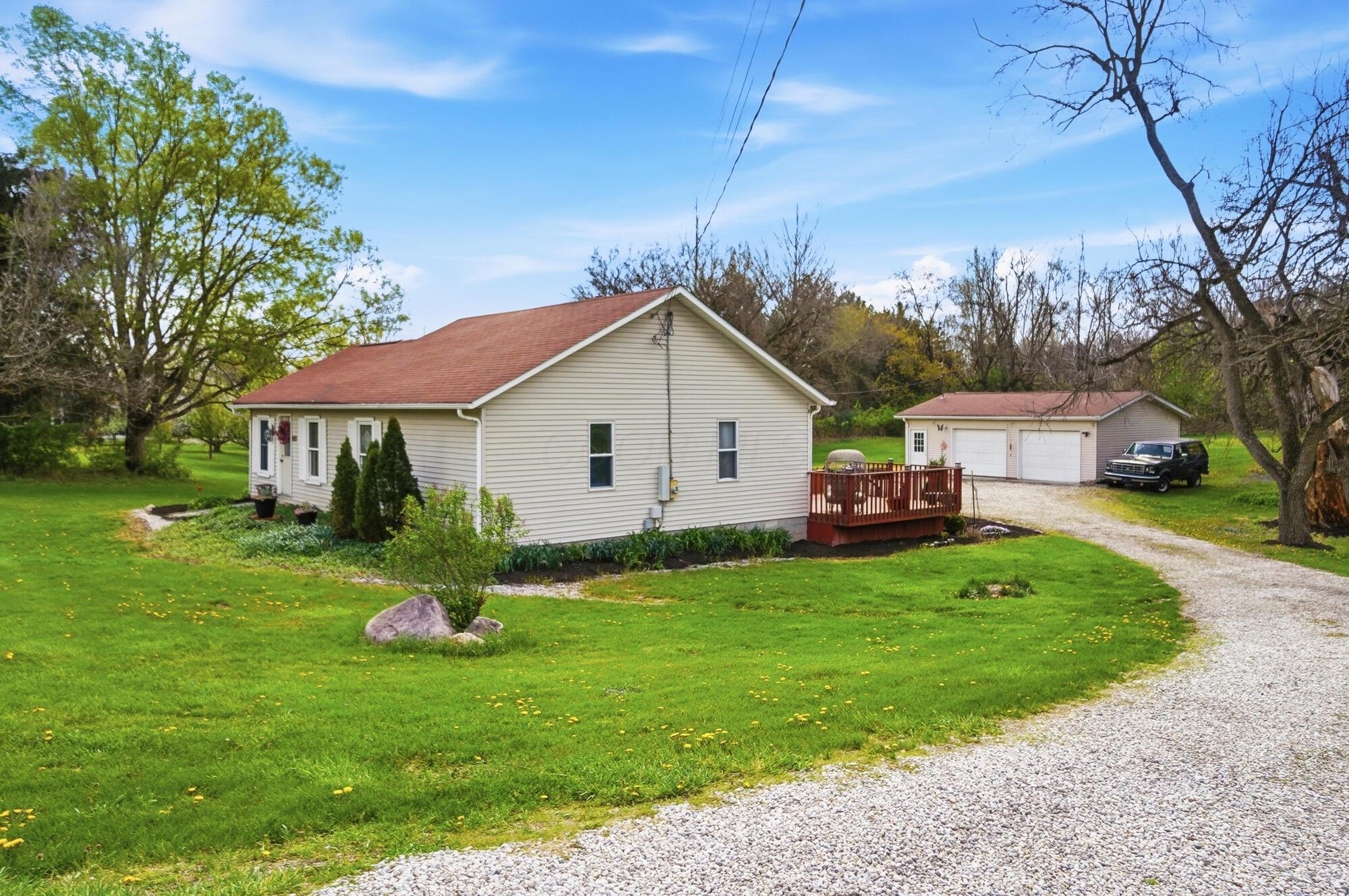 449 Bunty Station Road Delaware, OH 43015 - Photo 10 of 66