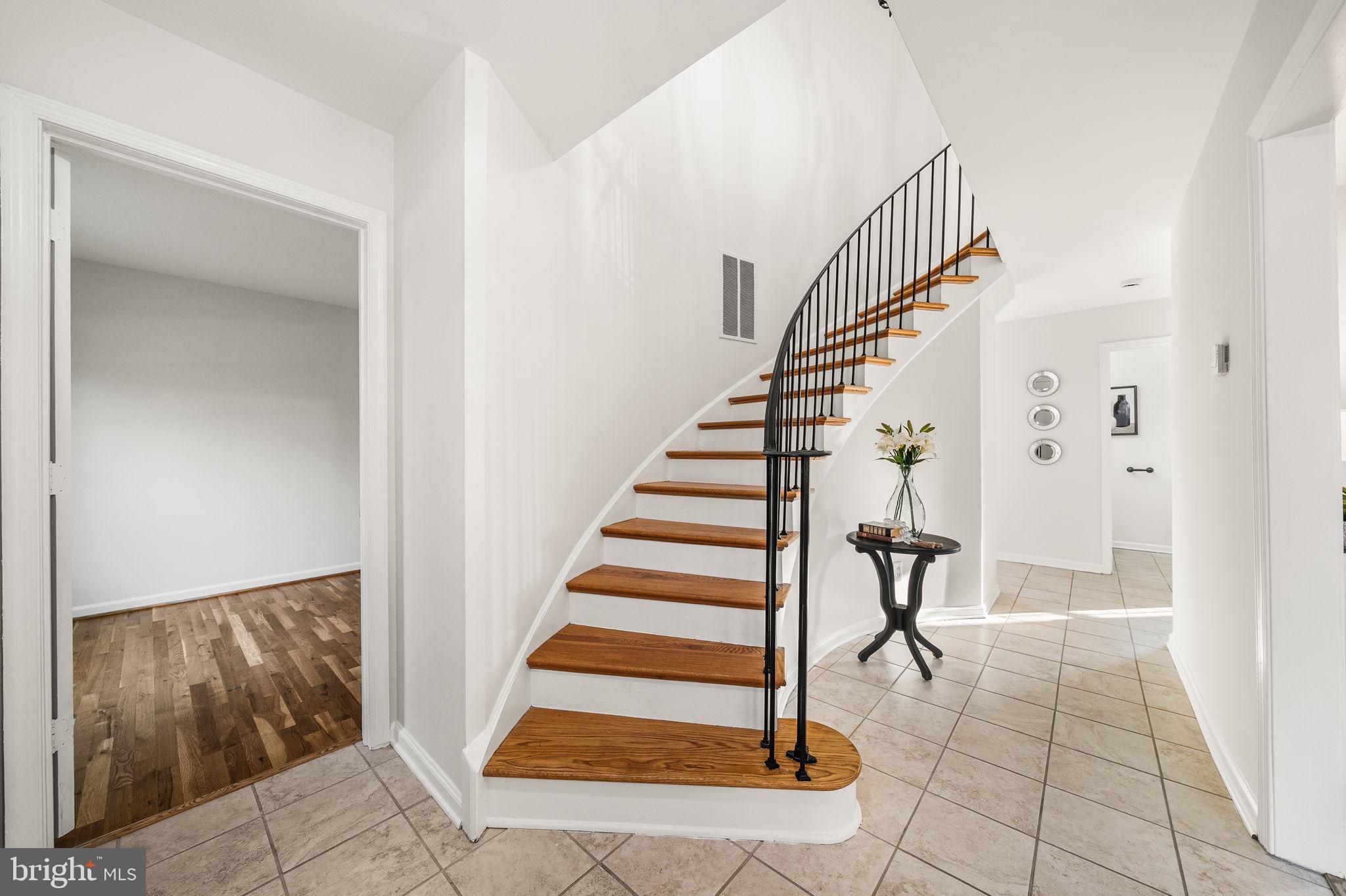 8333 Garfield Court Springfield, VA 22152 - Photo 21 of 60 Foyer to left Main Level Bedroom