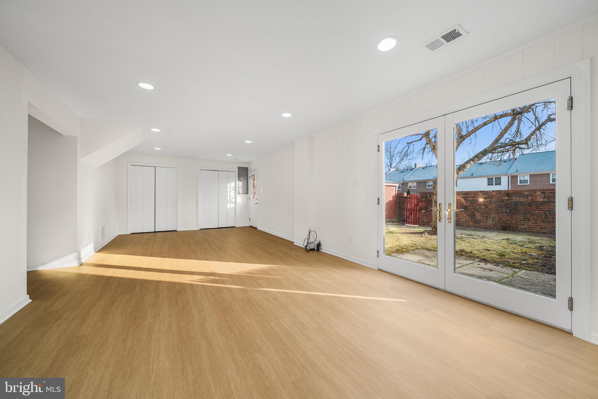 8333 Garfield Court Springfield, VA 22152 - Photo 48 of 60 a view of empty room