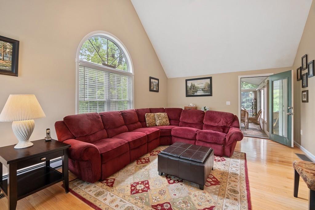 54 Harjean Road Billerica, MA 01821 - Photo 15 of 41