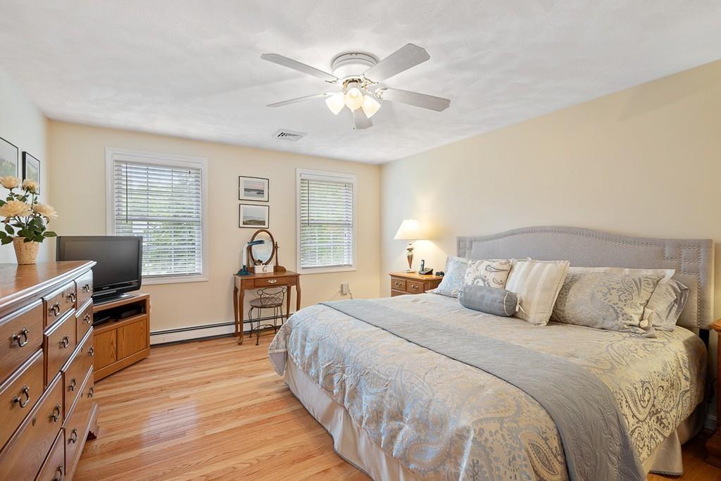 54 Harjean Road Billerica, MA 01821 - Photo 20 of 41