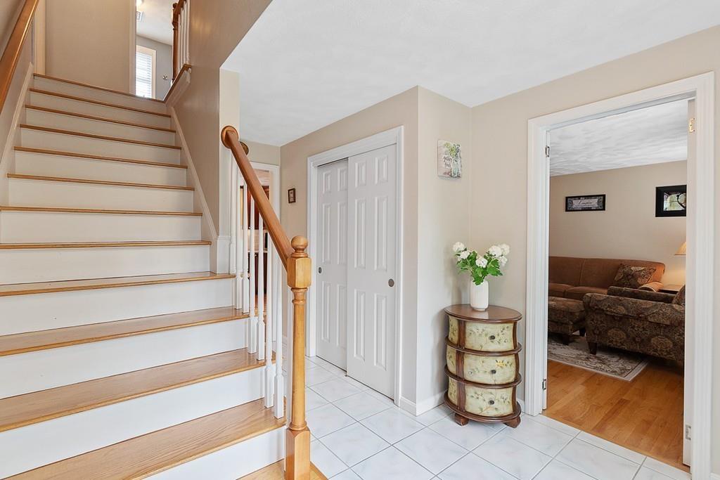 54 Harjean Road Billerica, MA 01821 - Photo 4 of 41