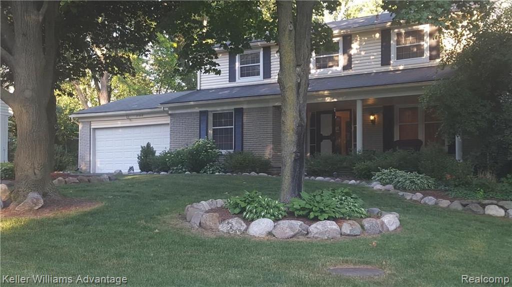 31000 Oak Valley Drive Farmington Hills, MI 48331 - Photo 2 of 19