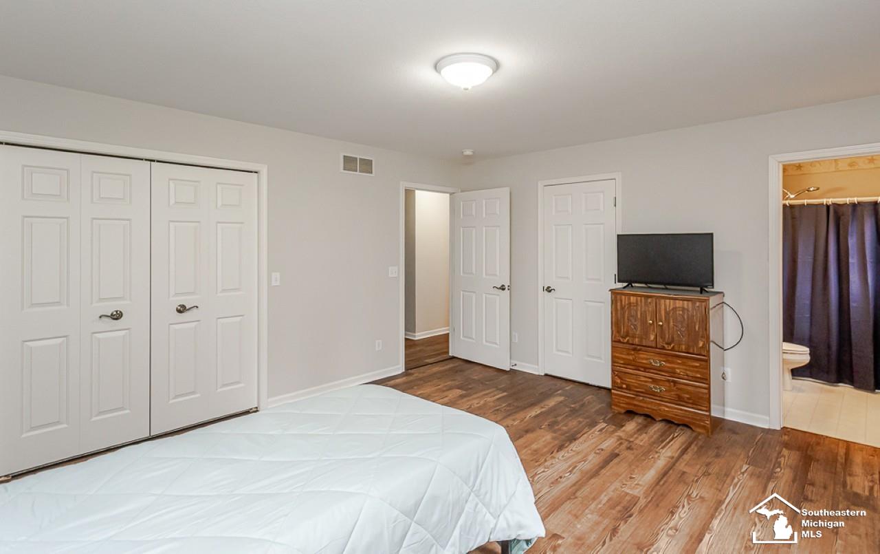1897 Allan Street Adrian, MI 49221 - Photo 14 of 32