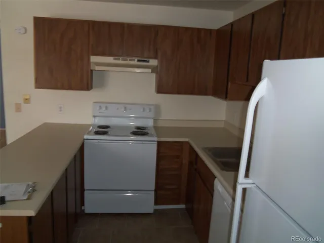 $995 | 5250 South Huron Way, Unit 13101, Littleton, CO 80120