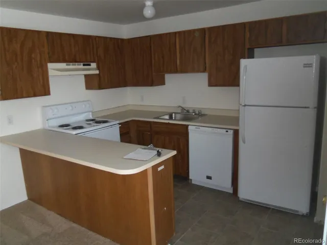 $995 | 5250 South Huron Way, Unit 13101, Littleton, CO 80120