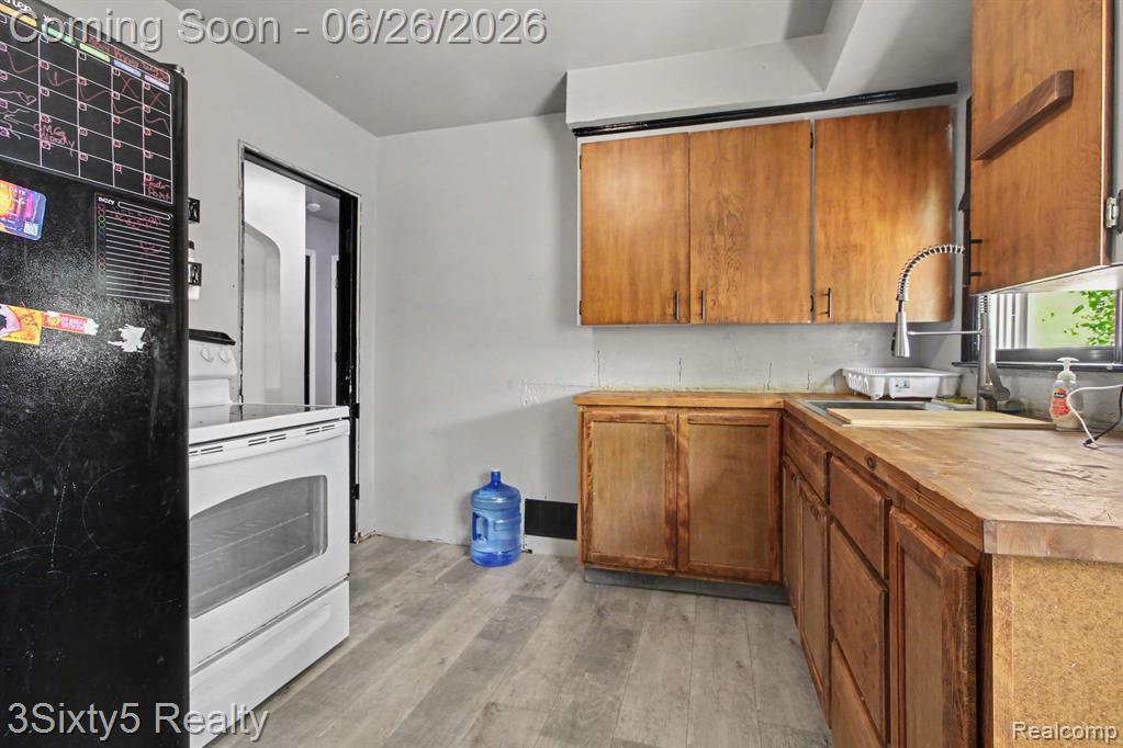 26296 Oakland Street Inkster, MI 48141 - Photo 4 of 15