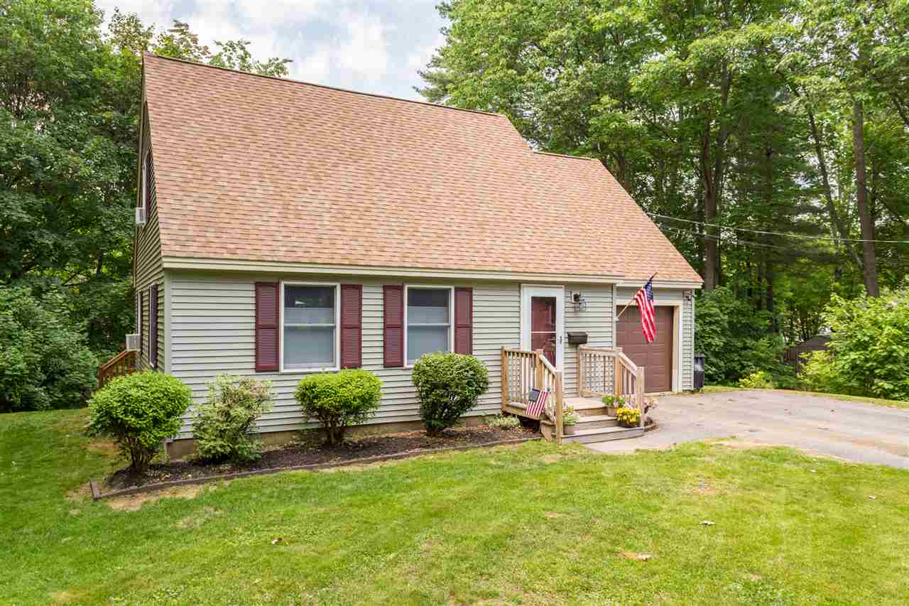 17 Harding Street Rochester, NH 03867 - Photo 1 of 40