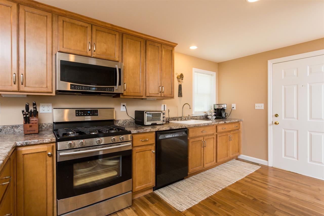 17 Harding Street Rochester, NH 03867 - Photo 10 of 40