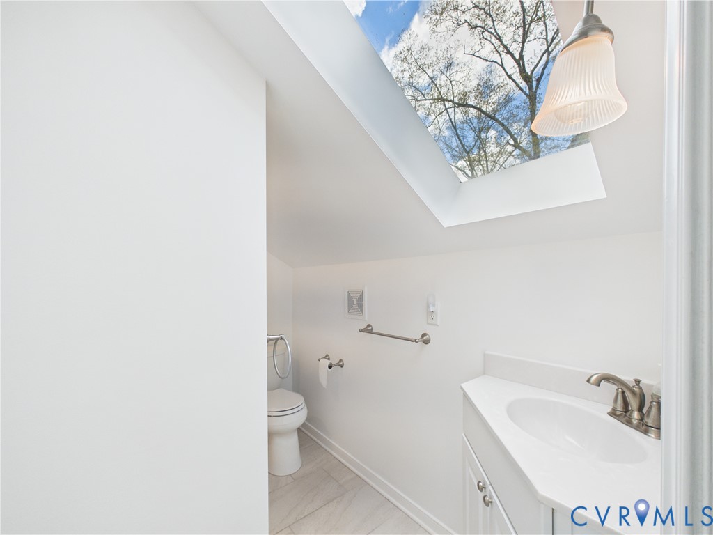 3232 Osborne Road Chester, VA 23831 - Photo 35 of 46 2nd floor bath connected to bedroom