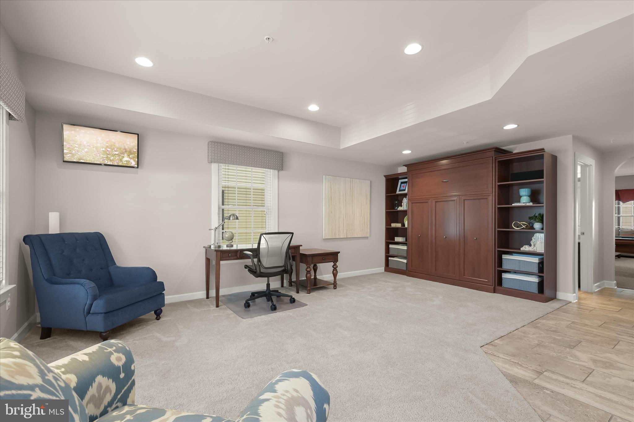 11285 Terrace Lane Fulton, MD 20759 - Photo 5 of 52 a view of livingroom with workspace and furniture