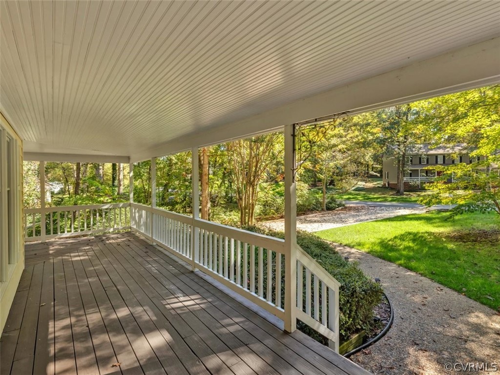13630 Castleway Road Midlothian, VA 23114 - Photo 5 of 32