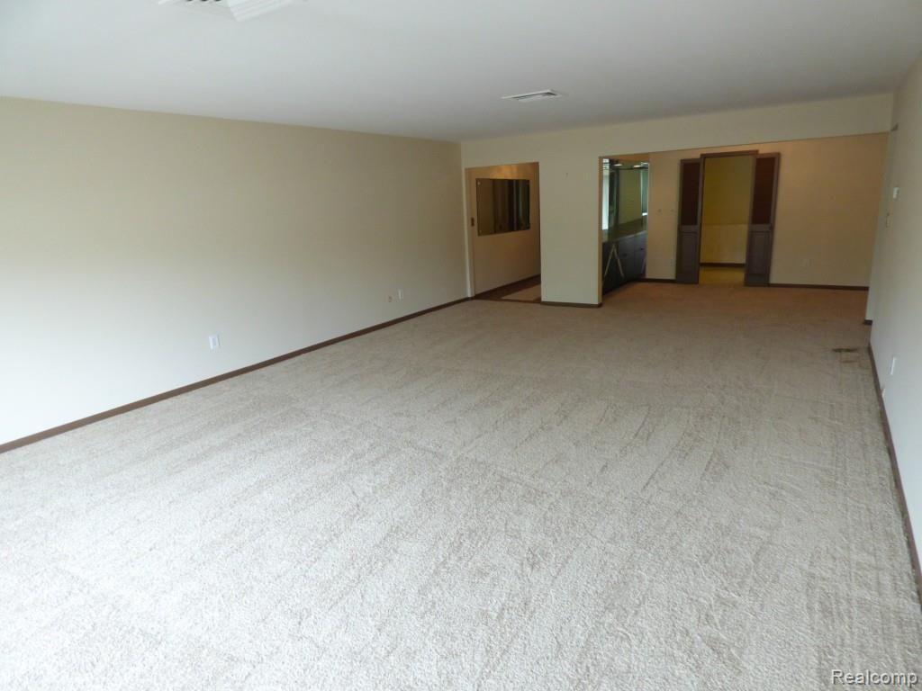 25720 Southfield Road, Unit 102 Southfield, MI 48075 - Photo 26 of 39