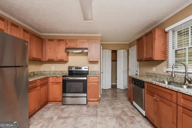 $1,790 | 3438 Mansfield Lane, Snellville, GA 30039