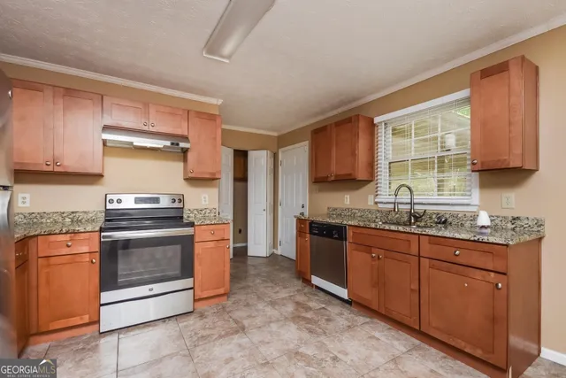 $1,790 | 3438 Mansfield Lane, Snellville, GA 30039