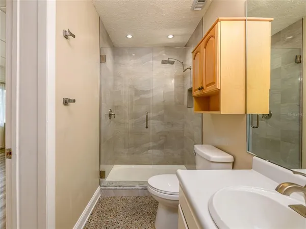 $2,200 | 907 Hillside Terrace, Brandon, FL 33511