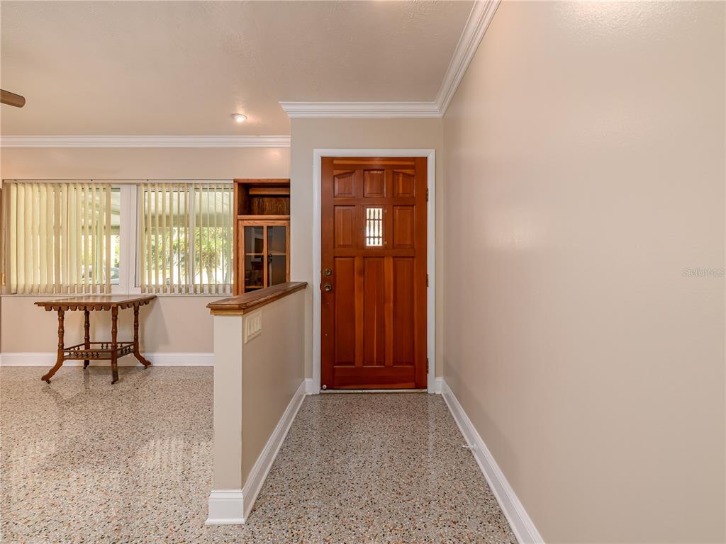 907 Hillside Terrace Brandon, FL 33511 - Photo 5 of 35 a view of a livingroom with a furniture