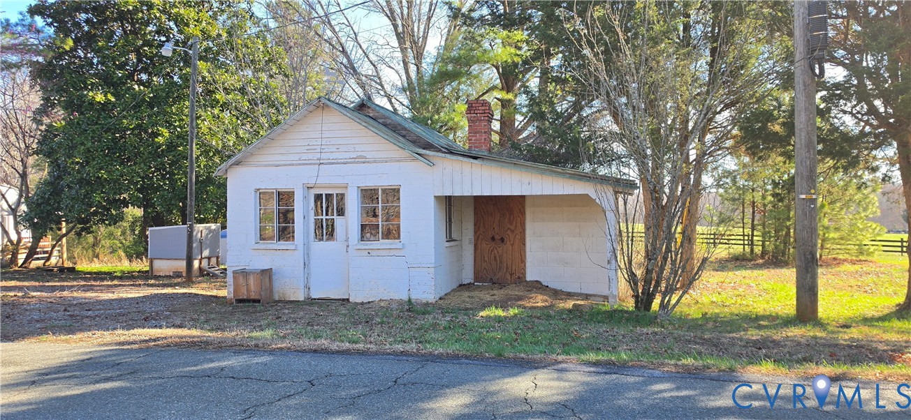 2214 Stage Junction Road Columbia, VA 23038 - Photo 11 of 36