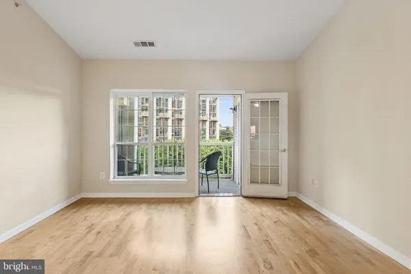 $2,150 | 4551 Strutfield Lane, Unit 4422, Alexandria, VA 22311