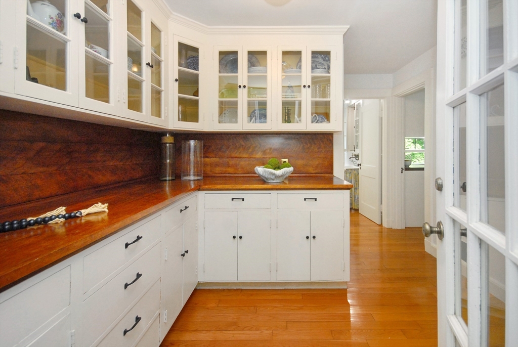 96 Lexington Road Lincoln, MA 01773 - Photo 15 of 41