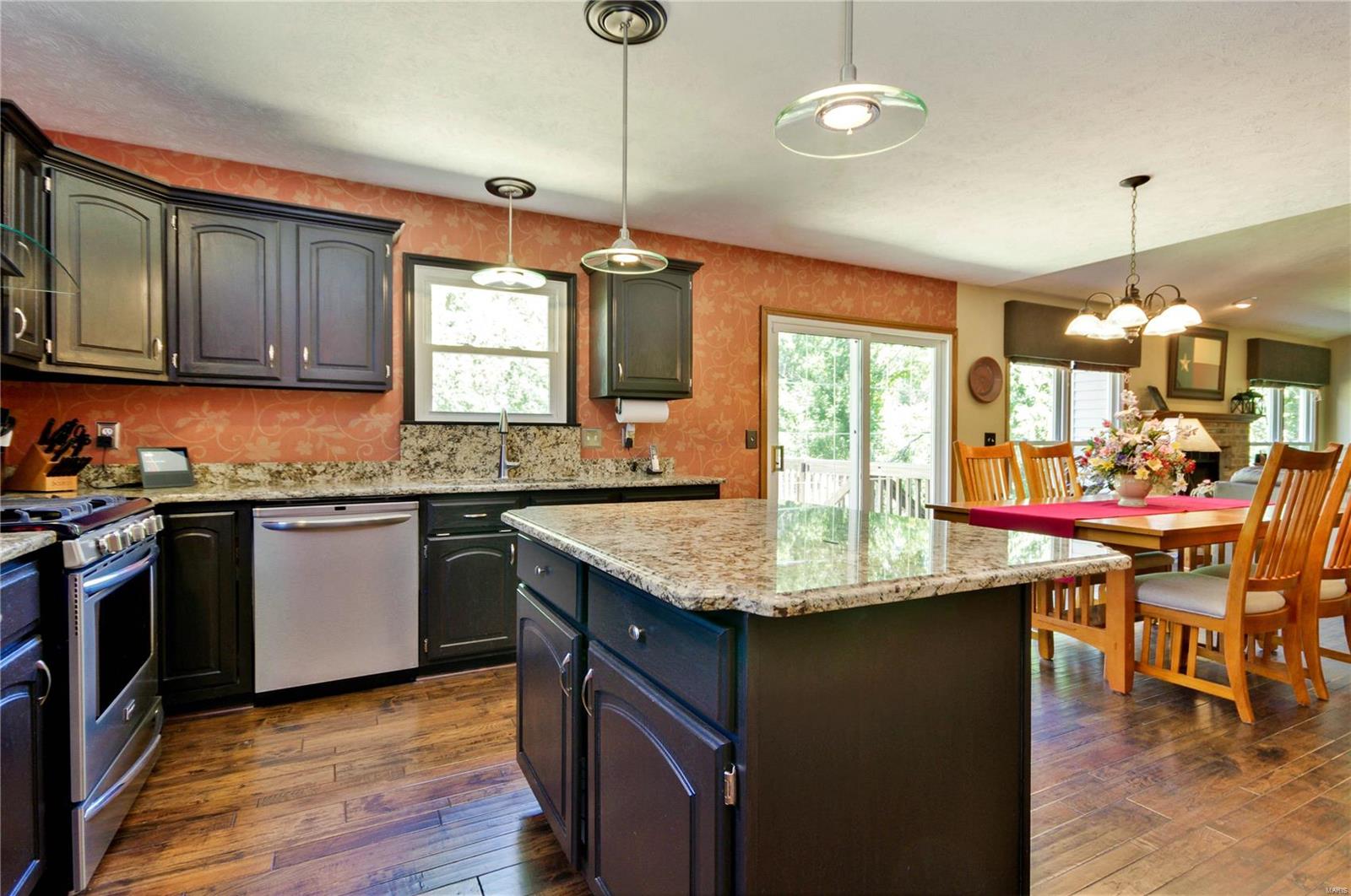 5100 Seminole Court Godfrey, IL 62035 - Photo 10 of 32