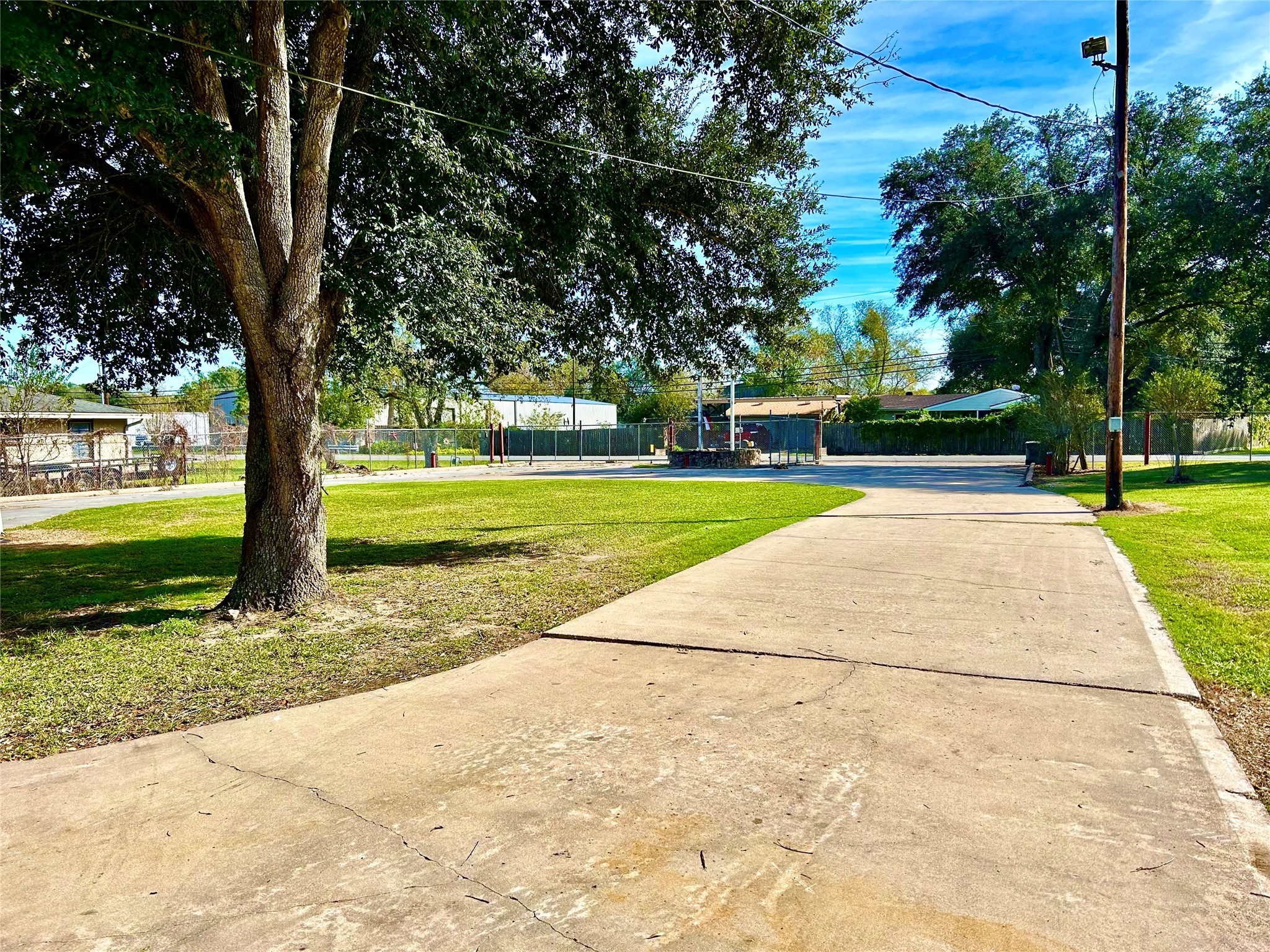 8766 Beauxart Garden Road Beaumont, TX 77705 - Photo 14 of 28