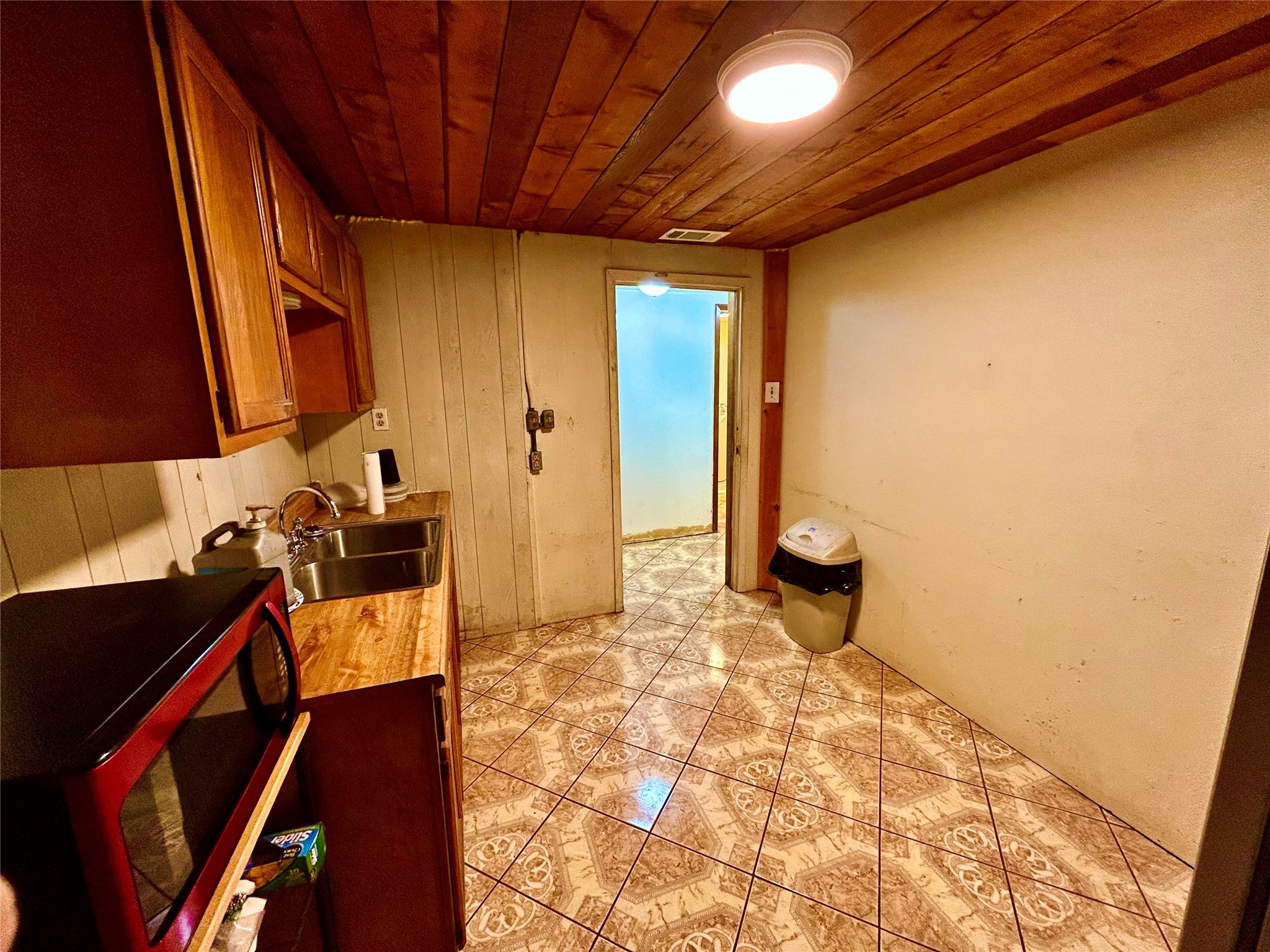 8766 Beauxart Garden Road Beaumont, TX 77705 - Photo 23 of 28