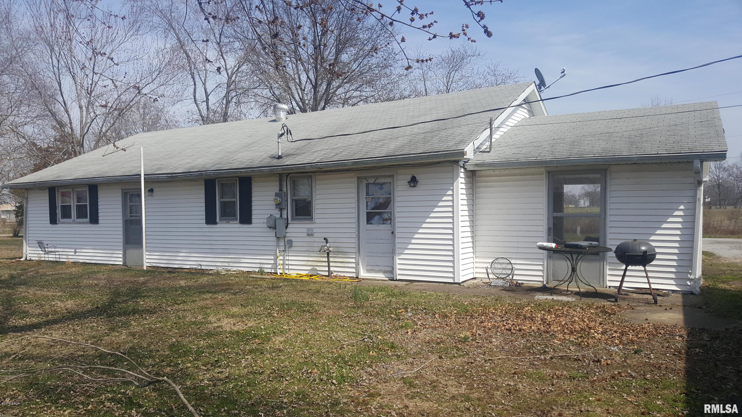 665 Sweetgum Road Du Quoin, IL 62832 - Photo 4 of 10 Gallery Image 4