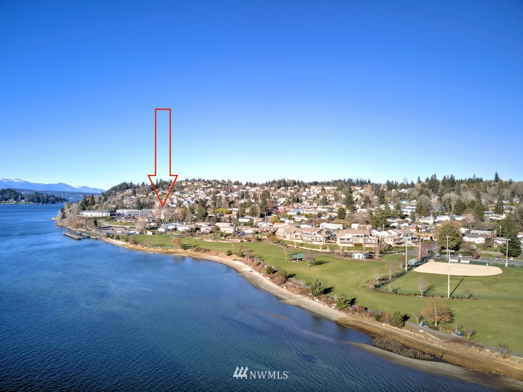 116 Sheridan Road Bremerton, WA 98310 - Photo 4 of 31