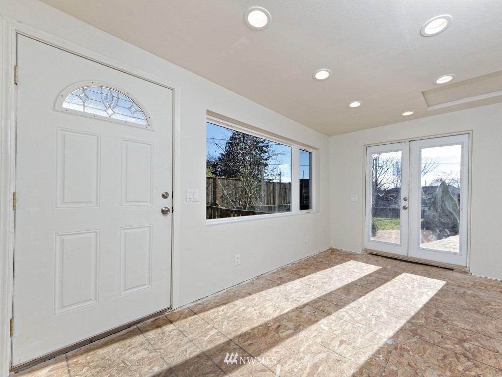116 Sheridan Road Bremerton, WA 98310 - Photo 7 of 31