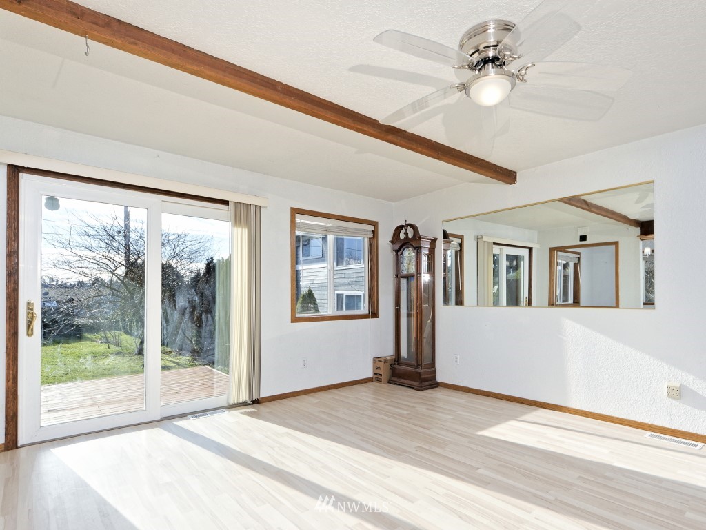 116 Sheridan Road Bremerton, WA 98310 - Photo 8 of 31