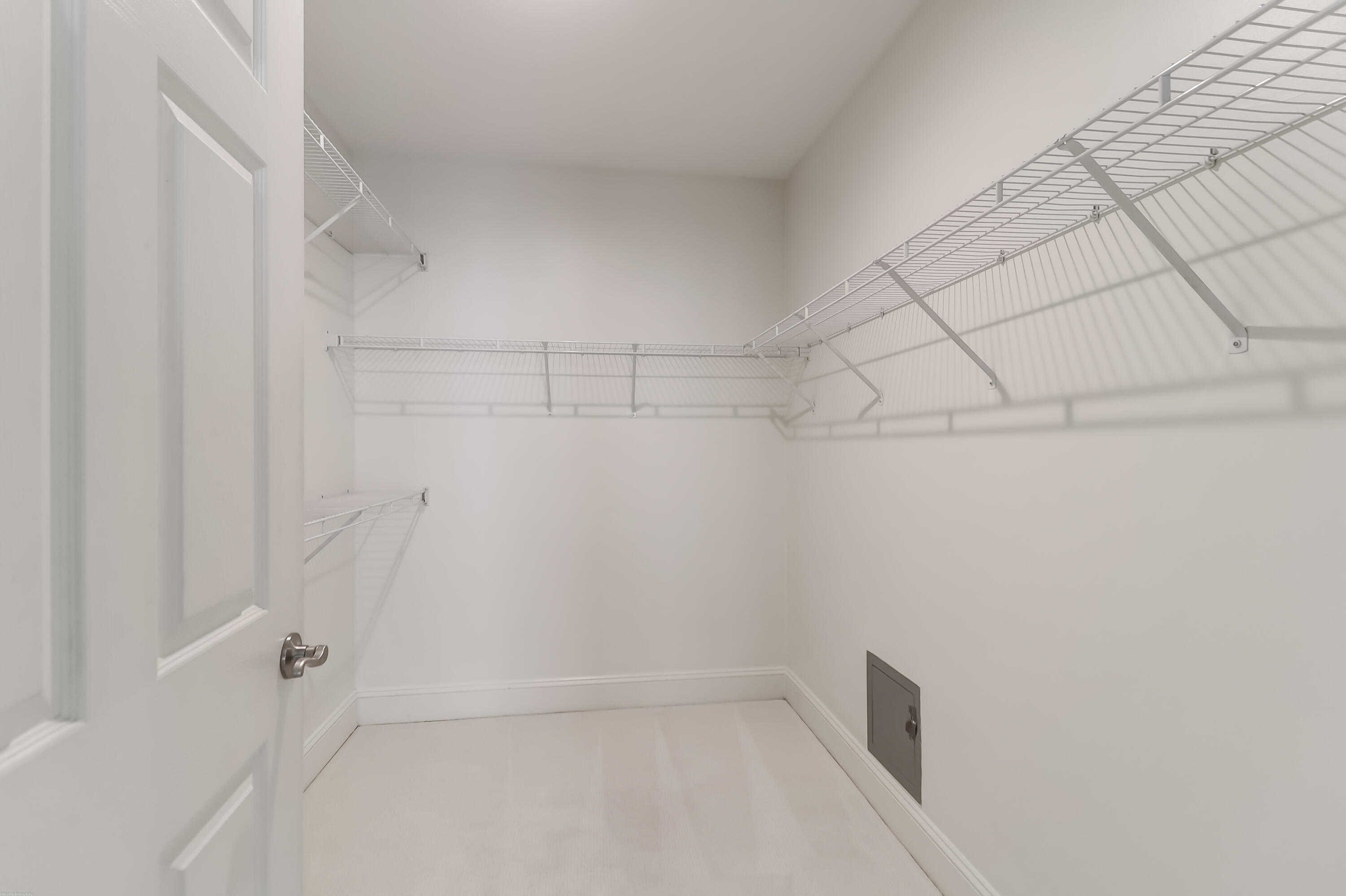 498 Albemarle Road, Unit 208 Charleston, SC 29407 - Photo 13 of 26 Primary closet