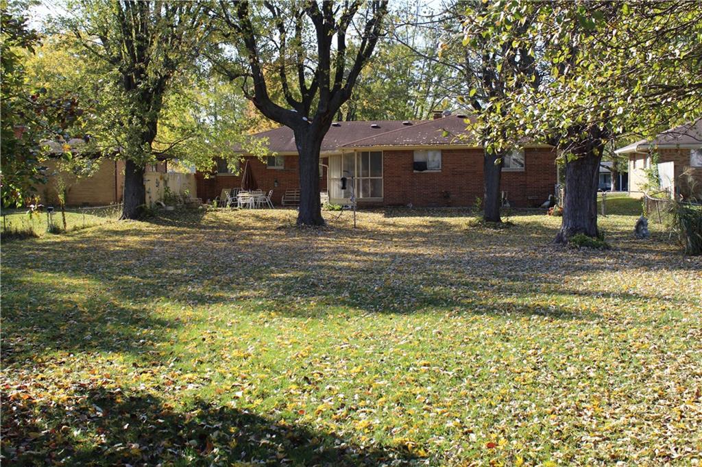3417 Smith Road Plainfield, IN 46168 - Photo 3 of 36 Gallery Image 3