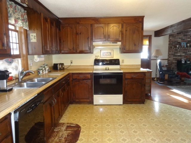 41 Castle Hill Road Windham, NH 03087 - Photo 4 of 15