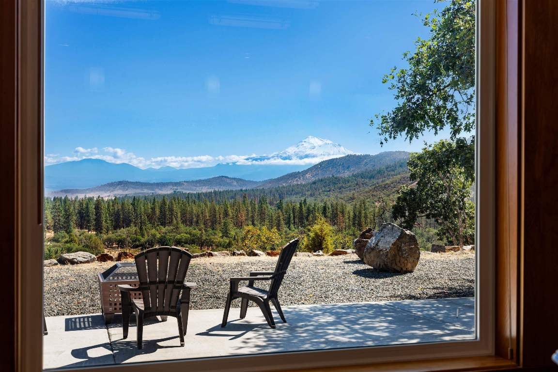 5317 Schulmeyer Road Yreka, CA 96097 - Photo 18 of 27 Gallery Image 18