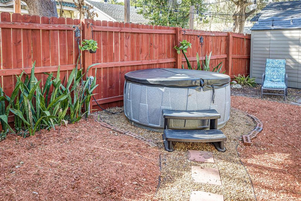 749 South Rushing Avenue Lakeland, FL 33801 - Photo 42 of 45 a view of a backyard with a tub