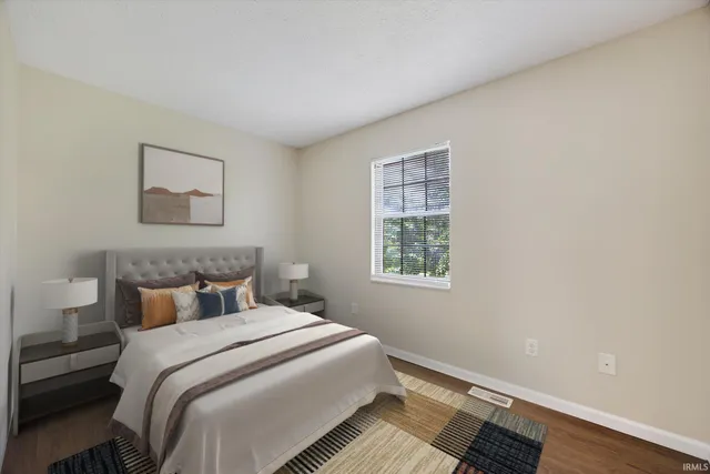 $1,600 | 2360 South Henderson Street, Bloomington, IN 47401