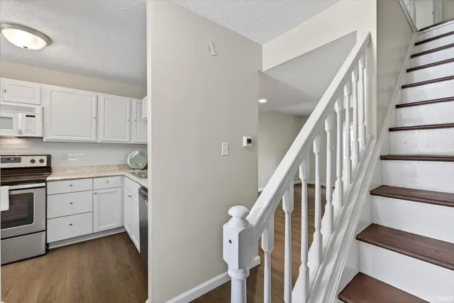 $1,600 | 2360 South Henderson Street, Bloomington, IN 47401