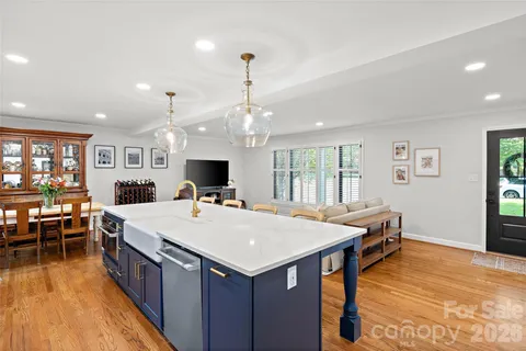 $1,050,000 | 3724 Champaign Street, Charlotte, NC 28210