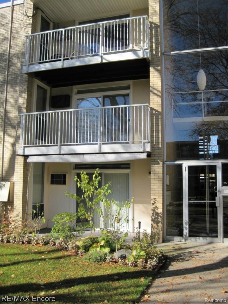 4921 Crooks Road, Unit 96 Royal Oak, MI 48073 - Photo 1 of 19 Ground Floor Unit