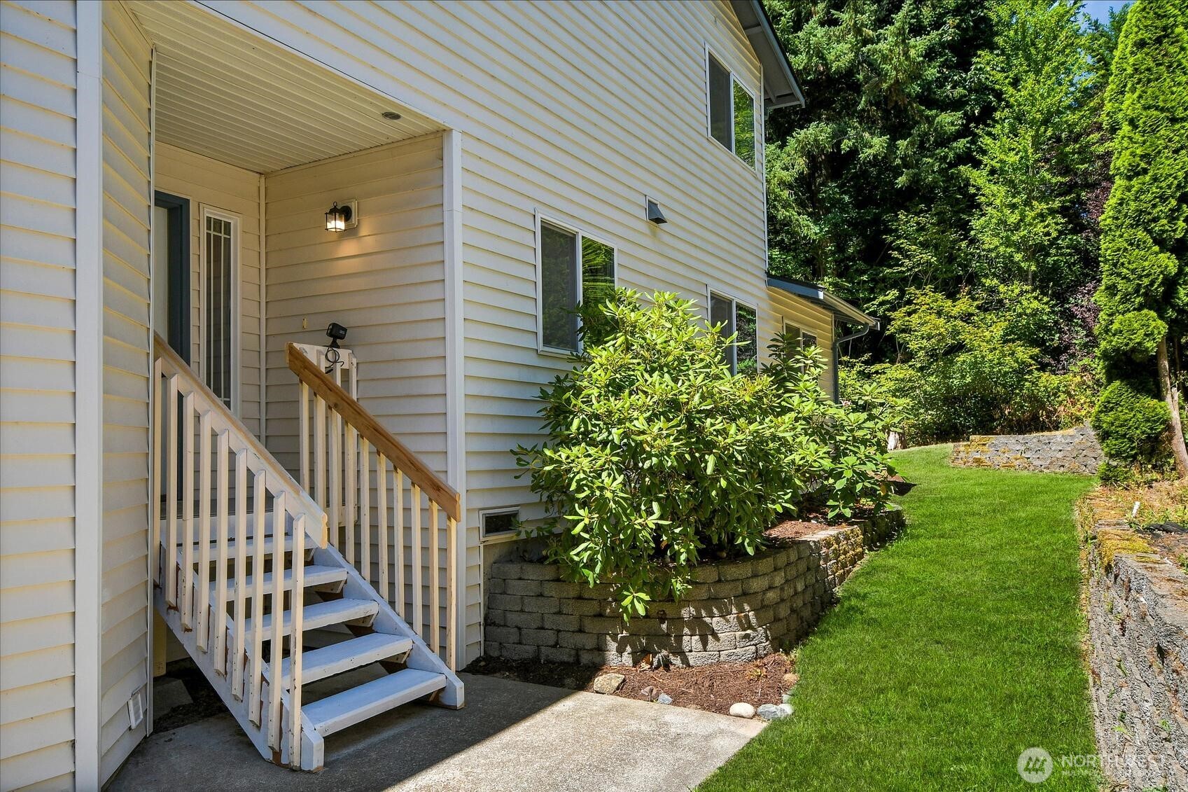 3115 York Road Everett, WA 98204 - Photo 3 of 20 Gallery Image 3
