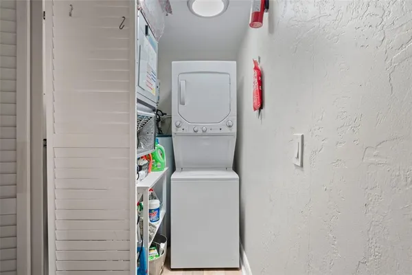 $1,895 | 1980 Tahitian Place, Unit 39, Dunedin, FL 34698