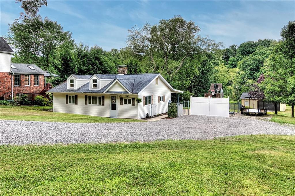 5545 Gibson Road Gibsonia, PA 15044 - Photo 1 of 18 Gallery Image 1