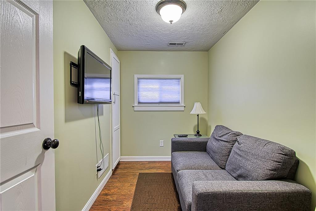 5545 Gibson Road Gibsonia, PA 15044 - Photo 12 of 18 Gallery Image 12