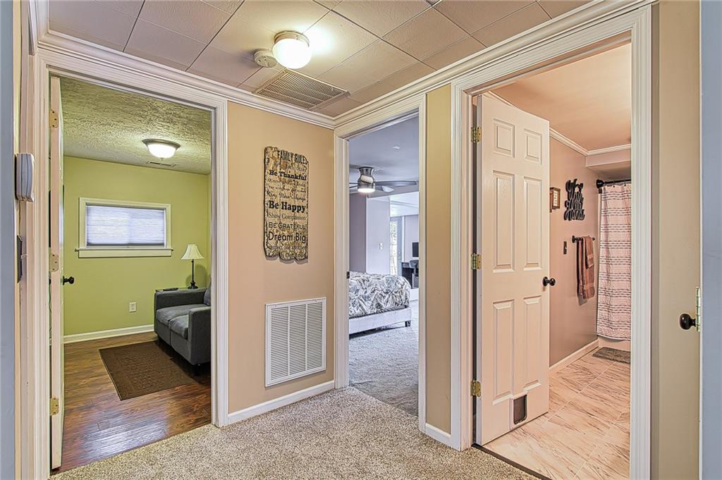 5545 Gibson Road Gibsonia, PA 15044 - Photo 9 of 18 Gallery Image 9