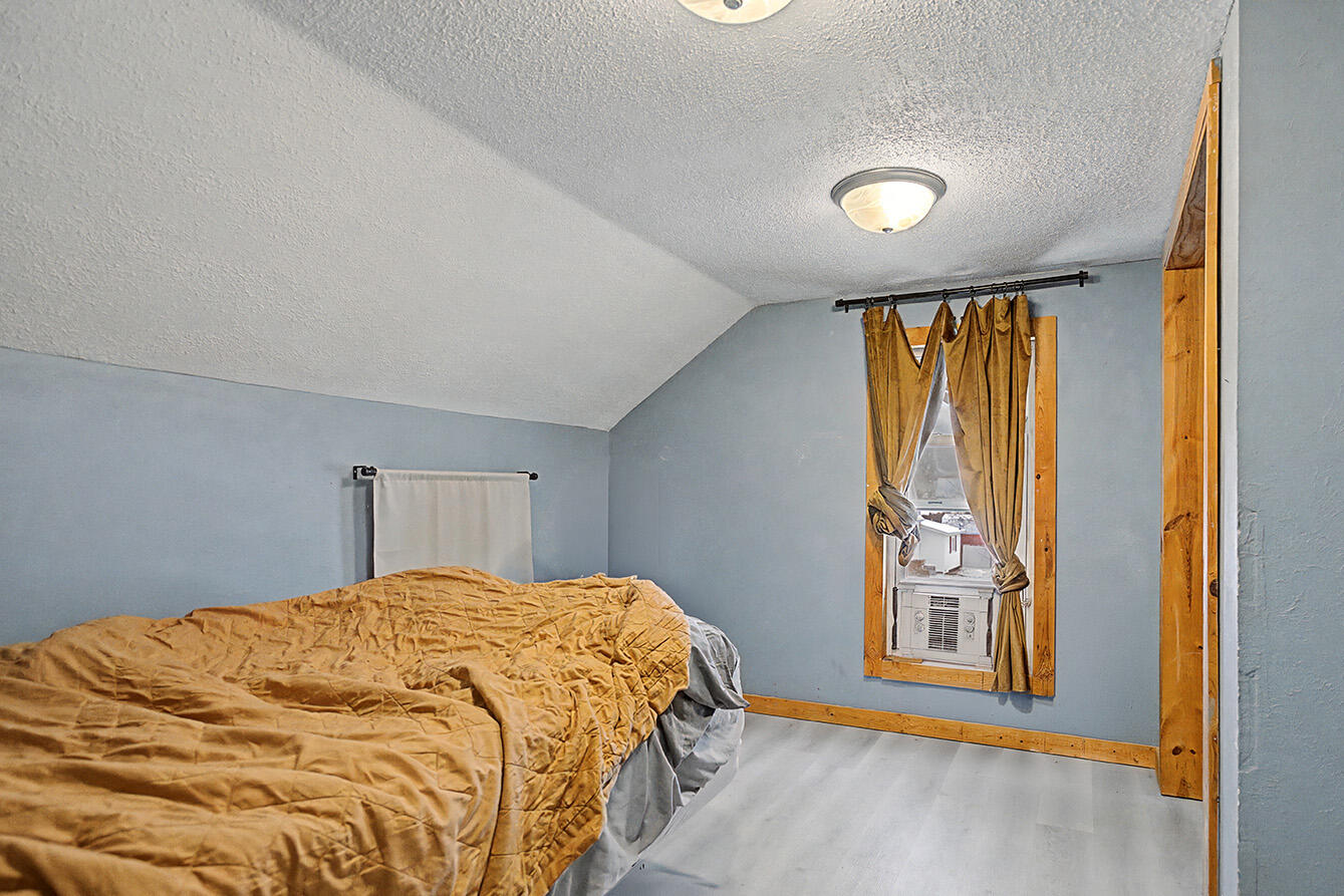 721 Pearl Street Belding, MI 48809 - Photo 14 of 16 09_2F9A6006